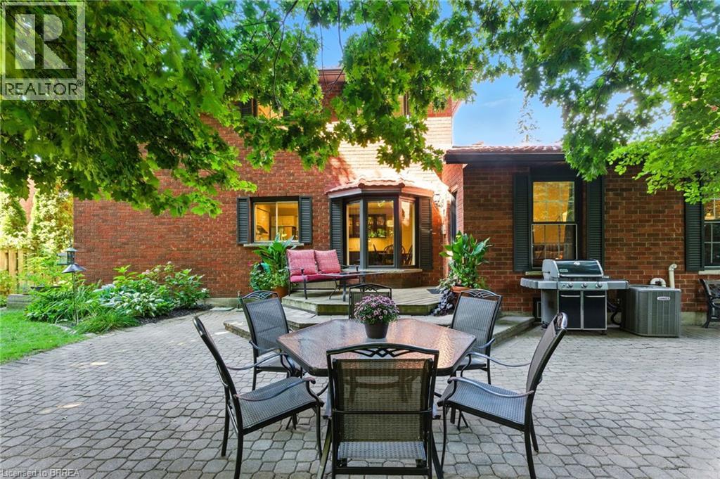 Photo 45 of 91 Abbey Close, Ancaster ON