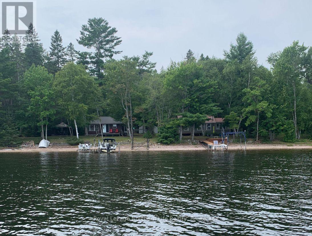 16 MUSKIE BAY LAKE NIPISSING - 20
