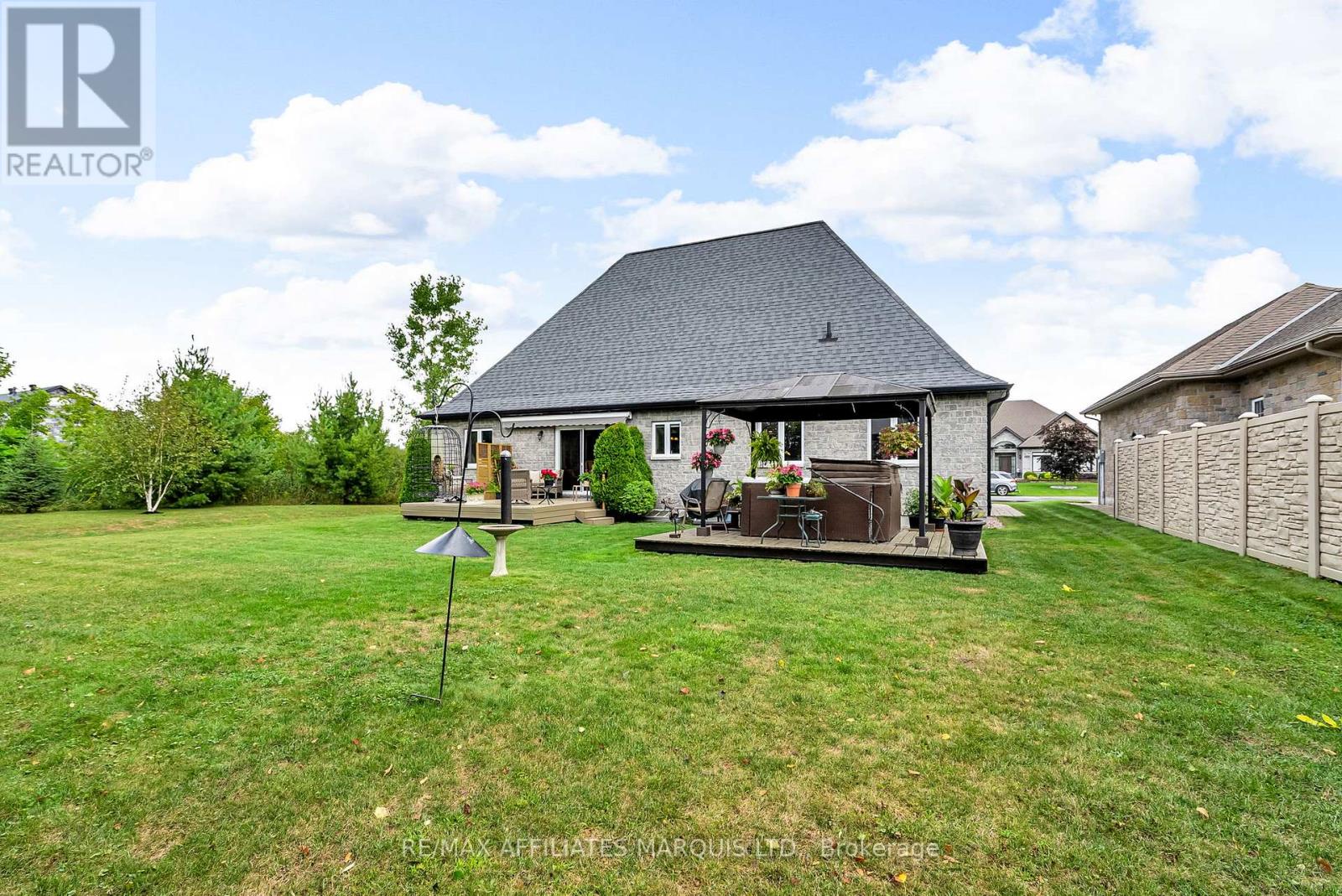 Photo 38 of 6708 Yacht Boulevard, Cornwall ON