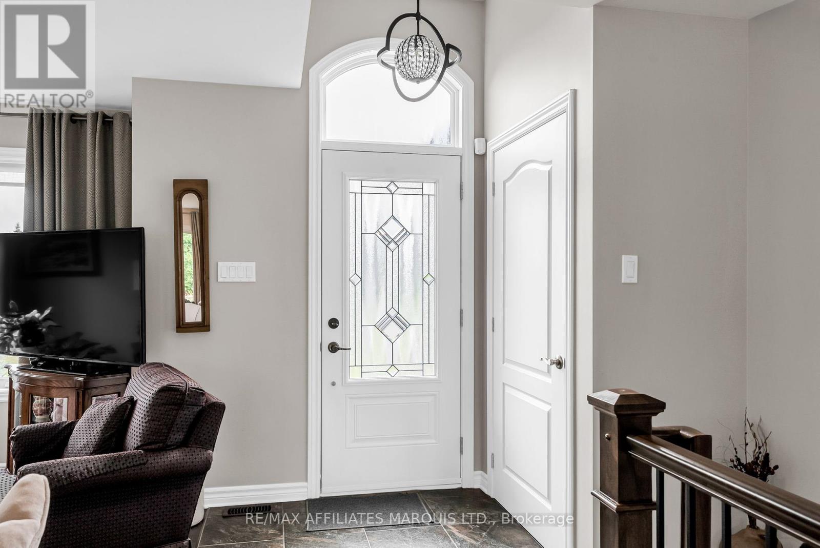Photo 4 of 6708 Yacht Boulevard, Cornwall ON