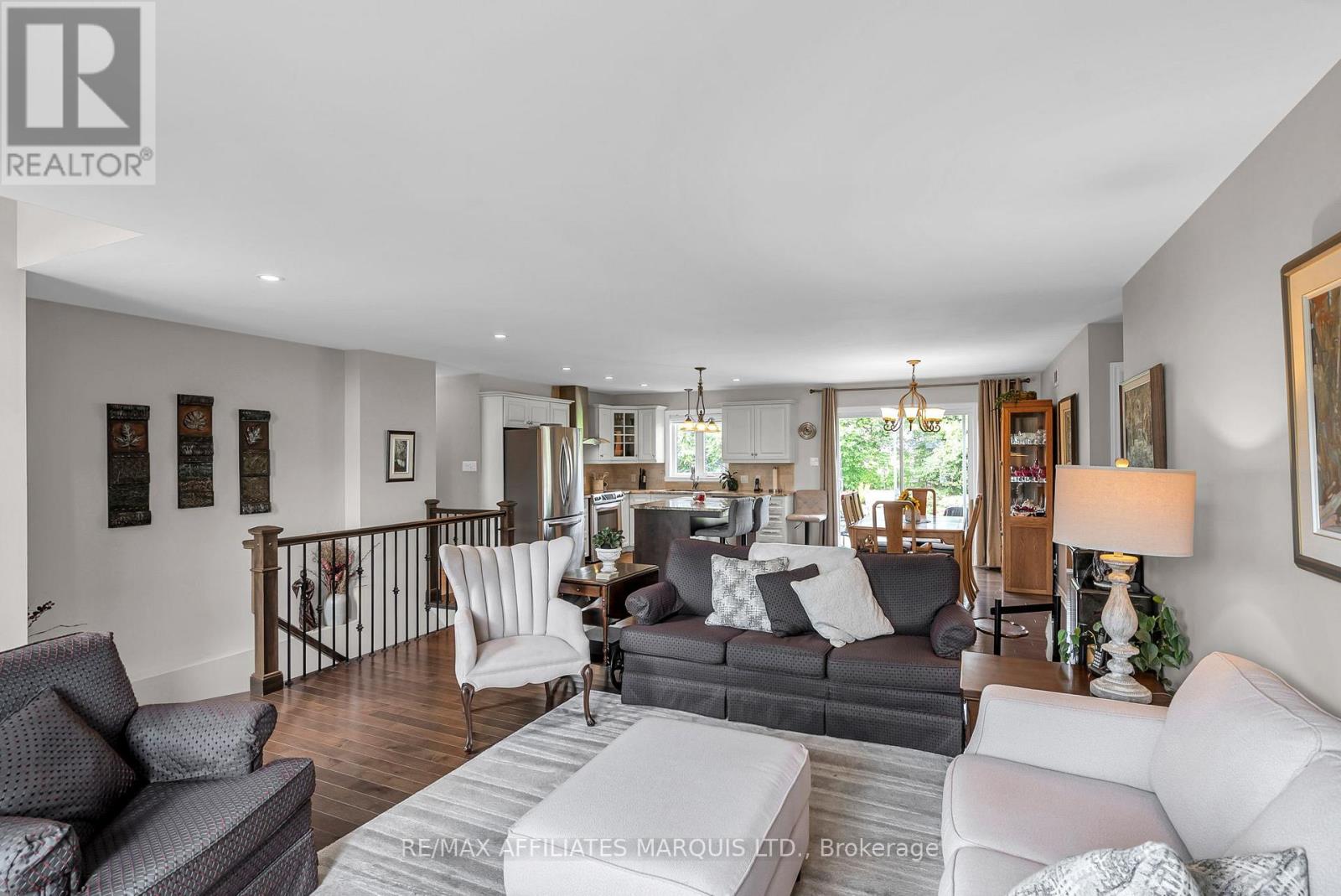 Photo 8 of 6708 Yacht Boulevard, Cornwall ON