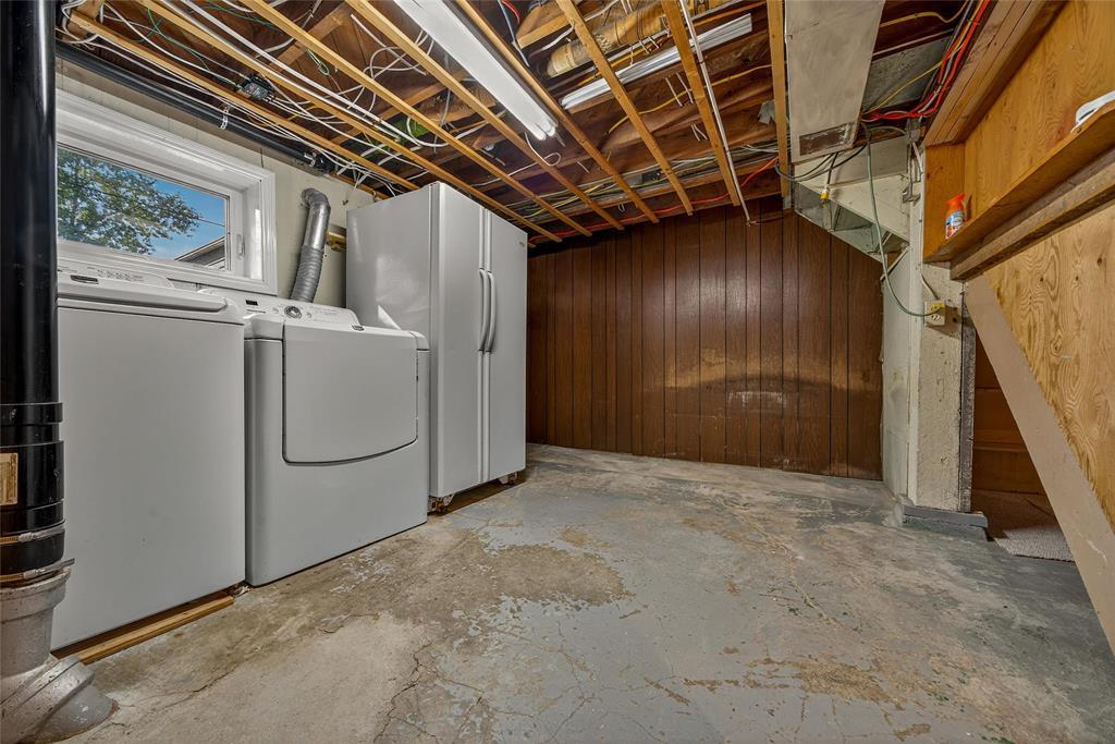 Photo 27 of 68 Harrowby Avenue, Winnipeg MB