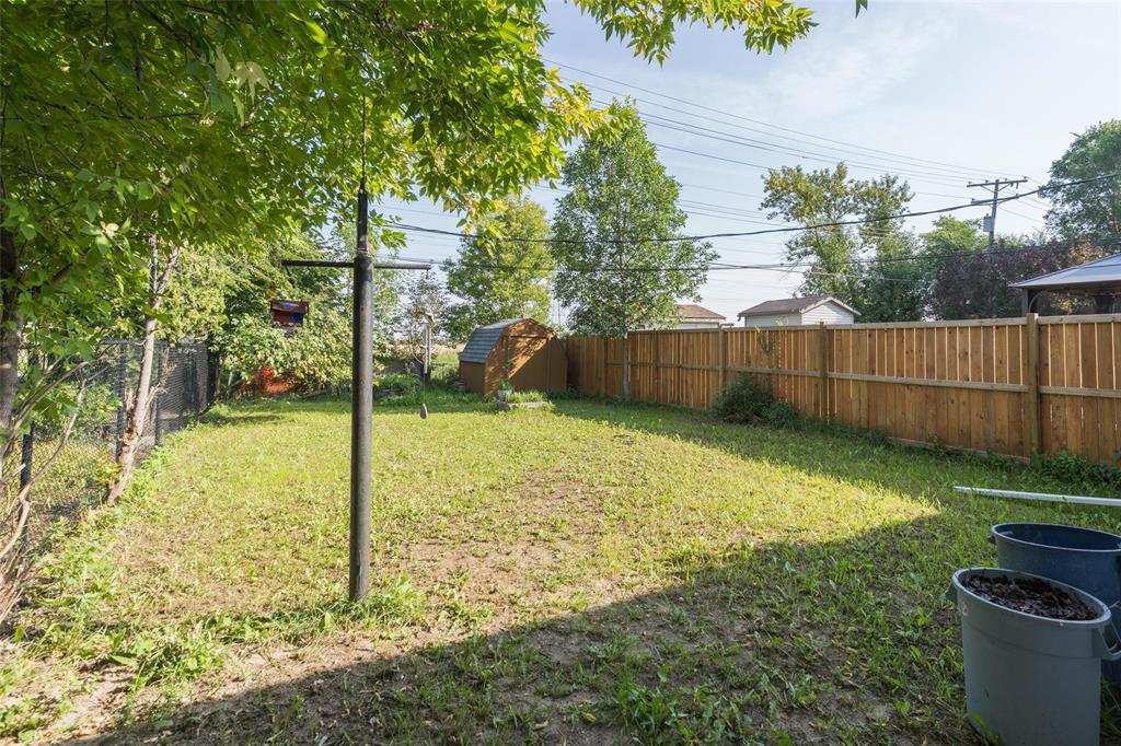 Photo 17 of 311 Larche Crescent, Winnipeg MB