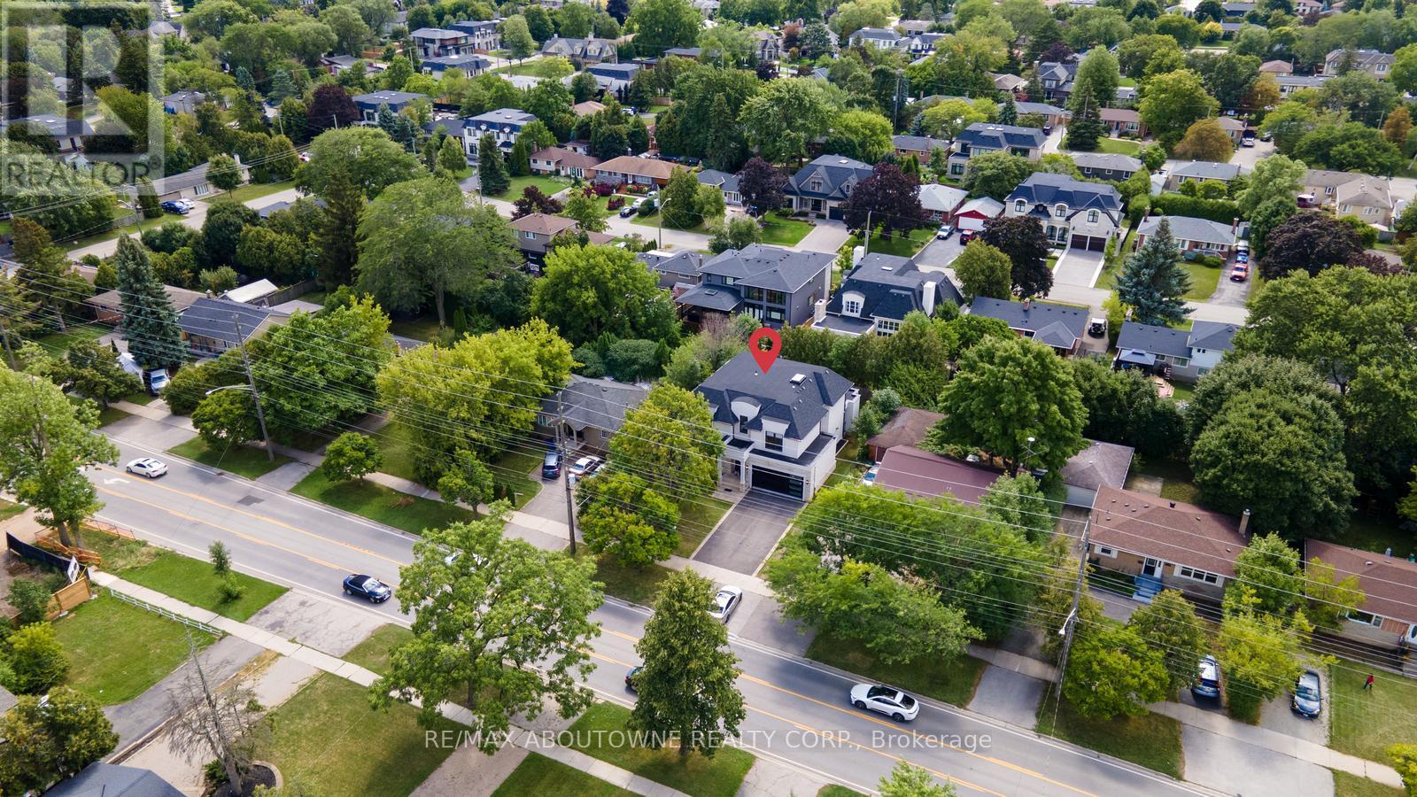 Photo 47 of 428 Third Line, Oakville ON