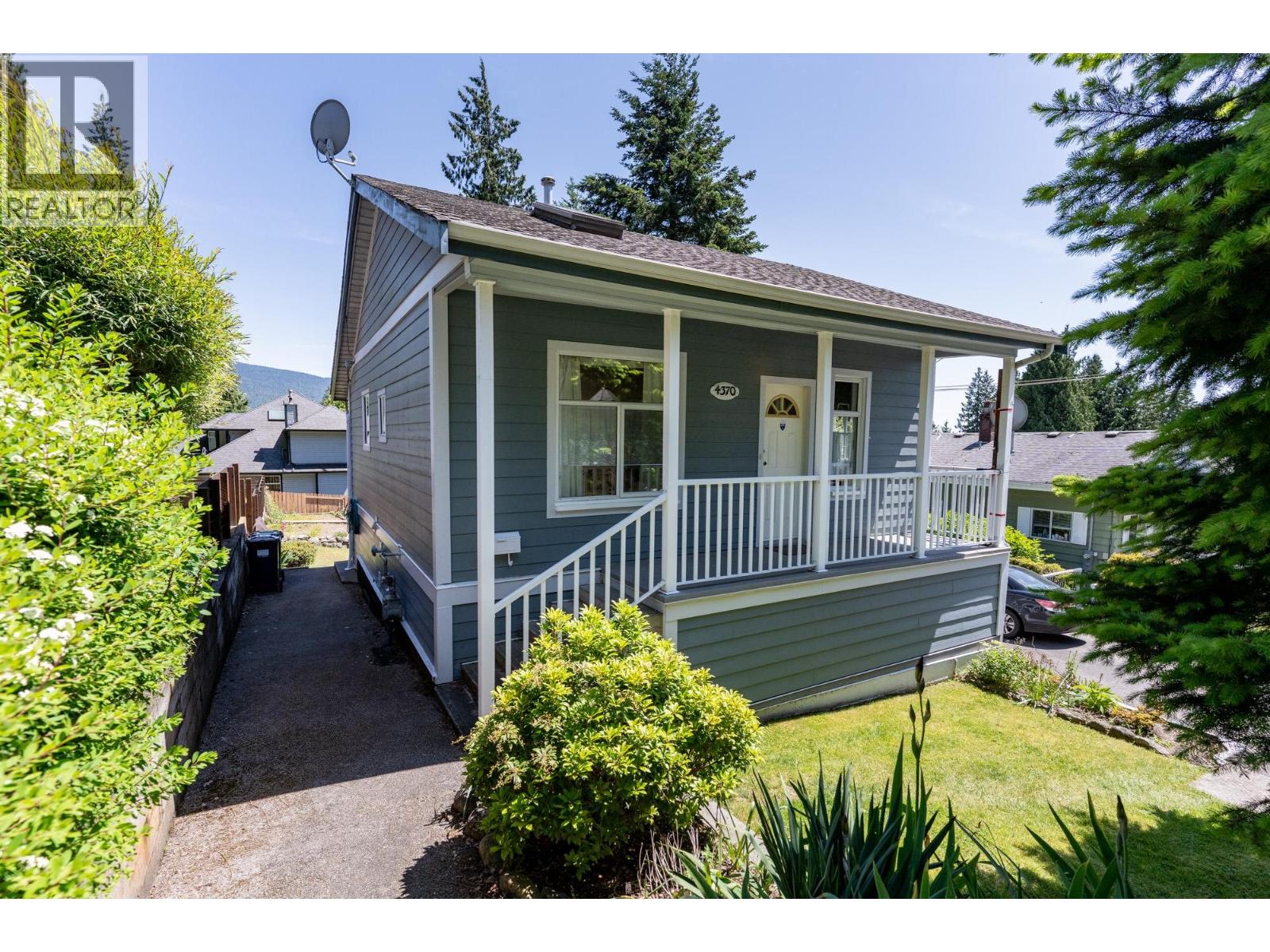 Photo 5 of 4370 Mountain Highway, North Vancouver BC
