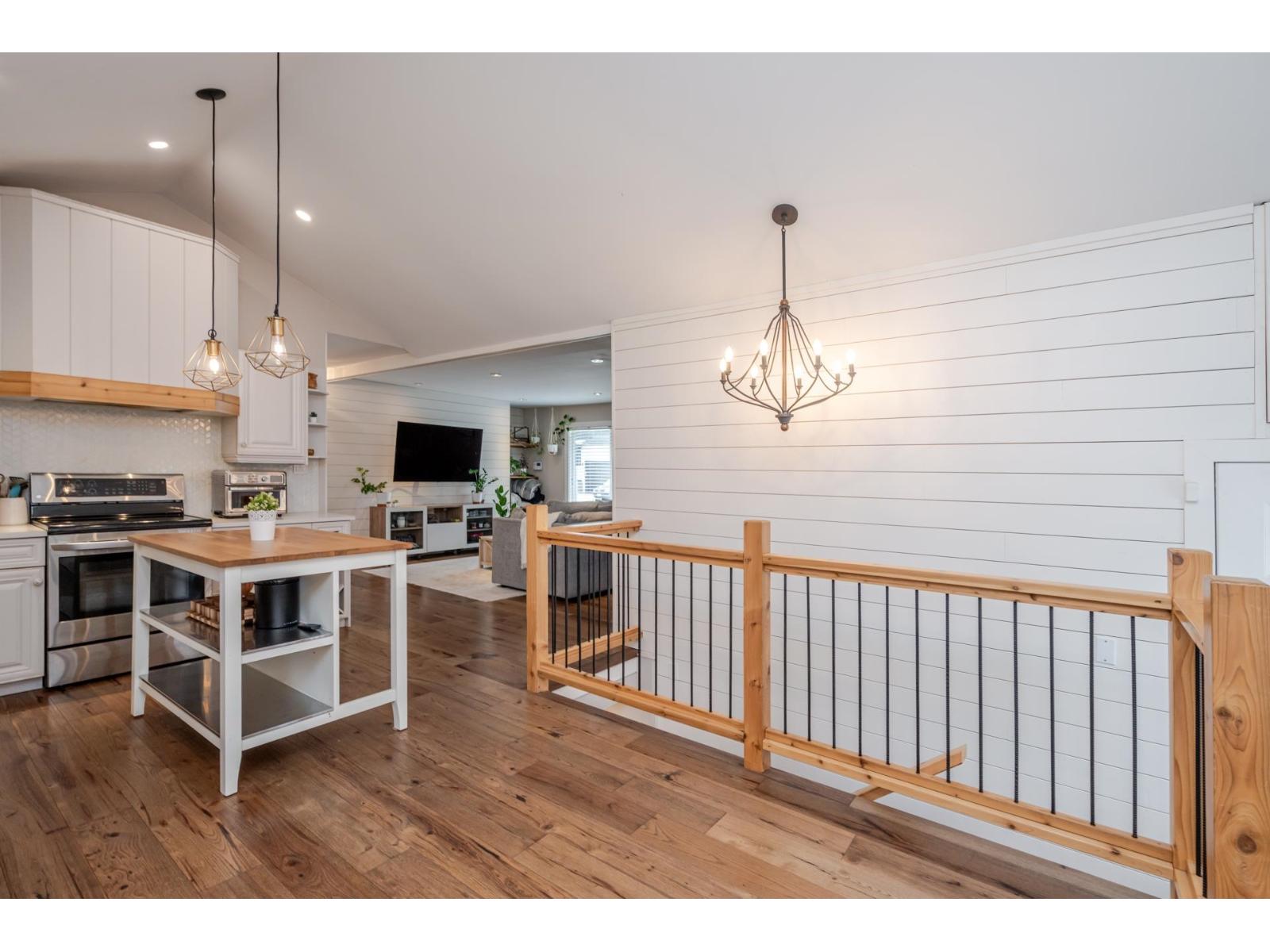 Photo 16 of 33986 Walnut Avenue, Abbotsford BC