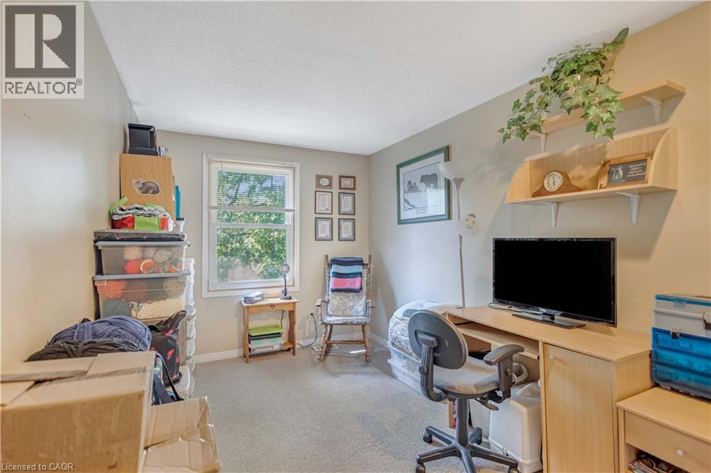 Photo 19 of 215 Glamis Road Unit 40, Cambridge ON