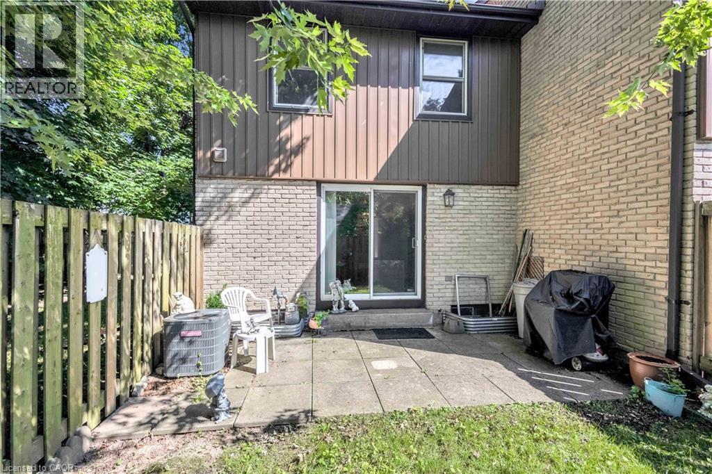 Photo 24 of 215 Glamis Road Unit 40, Cambridge ON