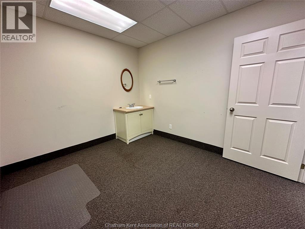 Photo 10 of 65 Thames Street, Chatham ON