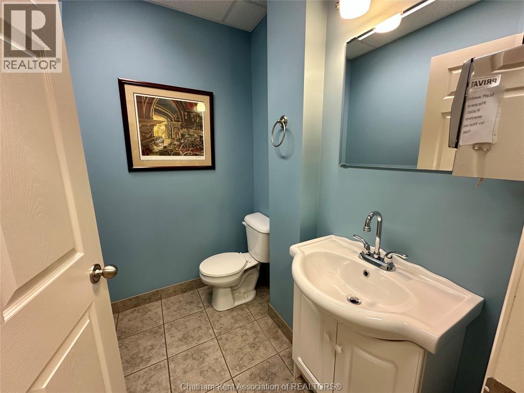 Photo 20 of 65 Thames Street, Chatham ON