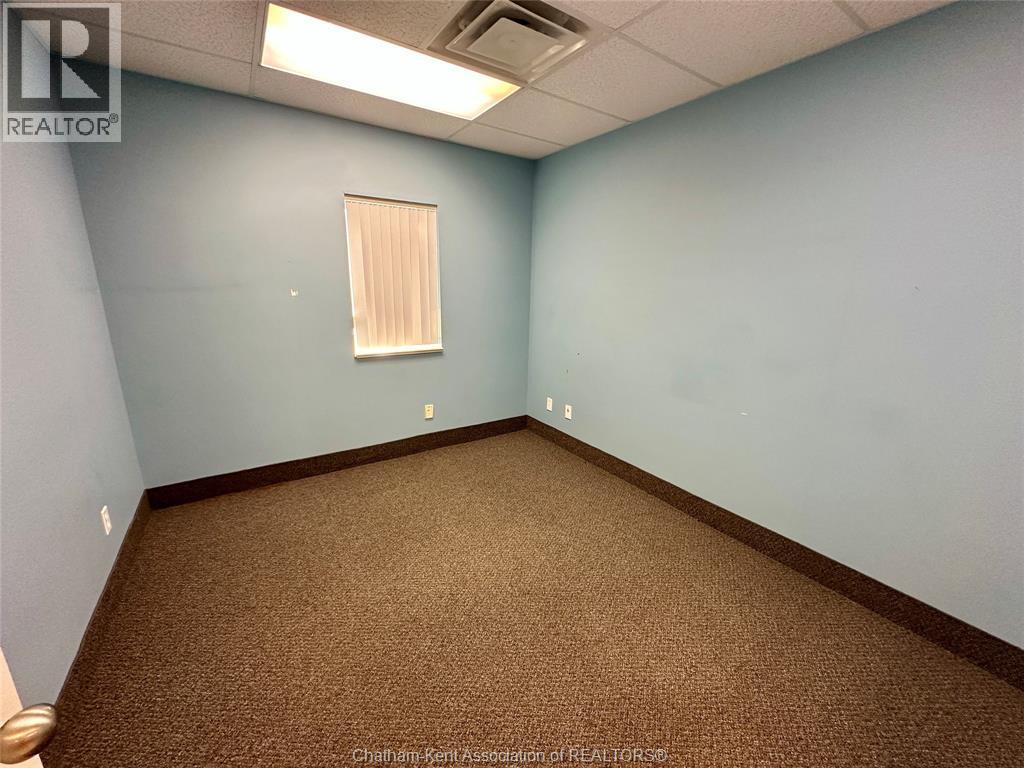 Photo 6 of 65 Thames Street, Chatham ON