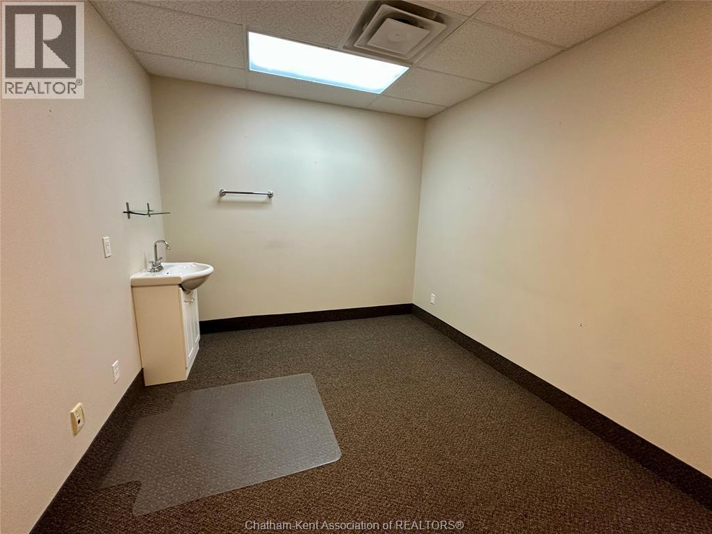 Photo 9 of 65 Thames Street, Chatham ON