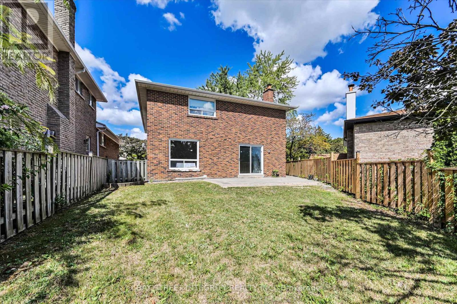 Photo 43 of 21 Whitehorn Crescent, Toronto ON