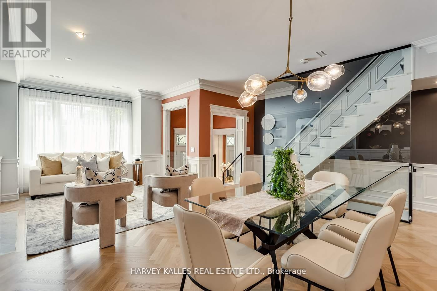 Photo 12 of 106 Belmont Street, Toronto ON