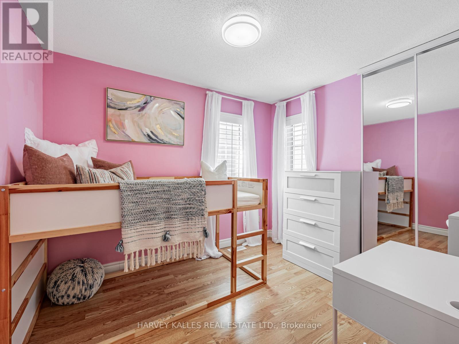 Photo 17 of 10 Hibbard Dr Street, Ajax ON