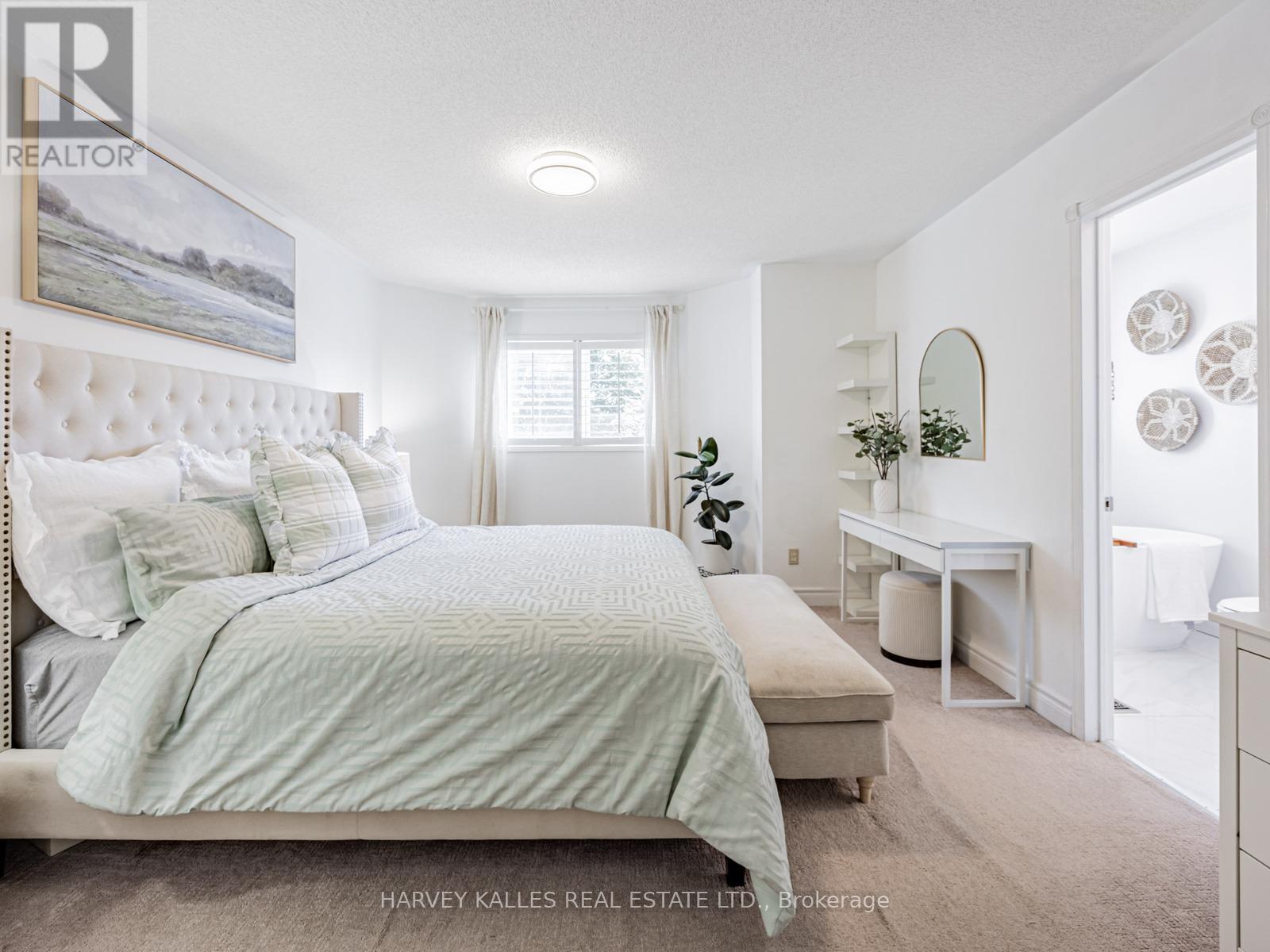 Photo 22 of 10 Hibbard Dr Street, Ajax ON