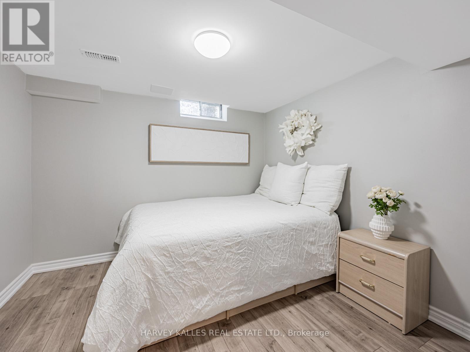 Photo 29 of 10 Hibbard Dr Street, Ajax ON