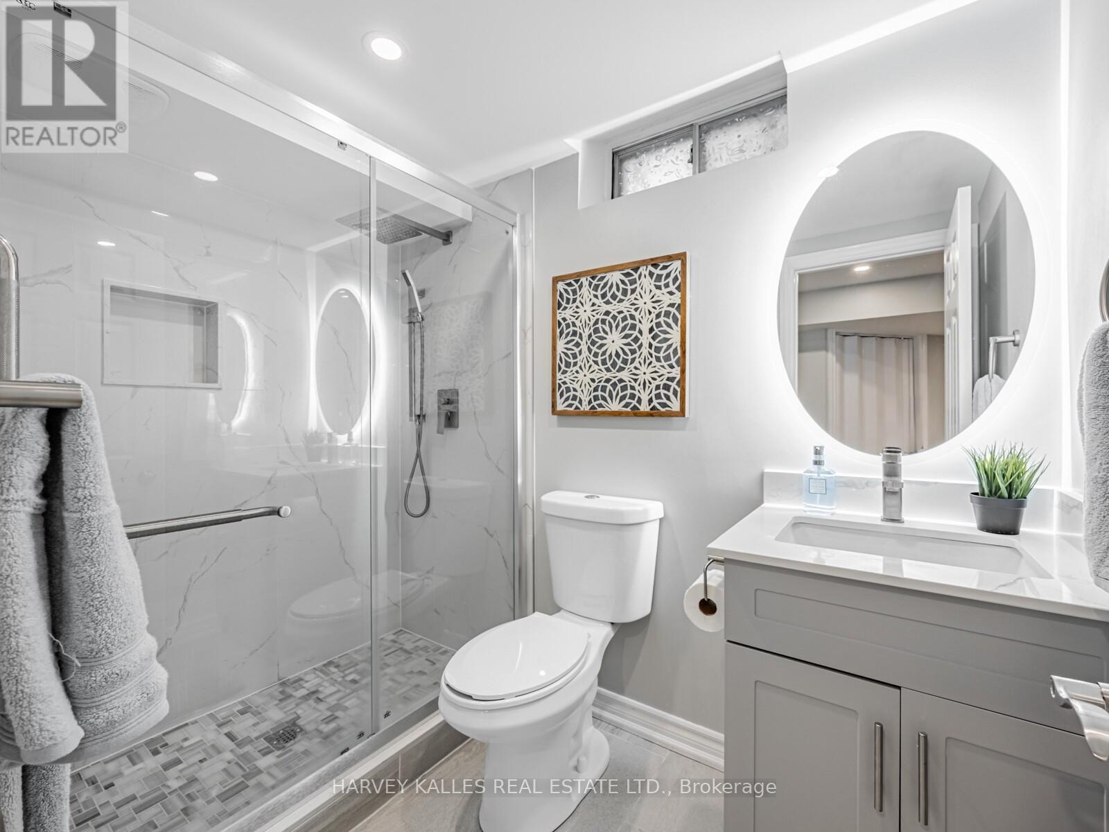 Photo 31 of 10 Hibbard Dr Street, Ajax ON