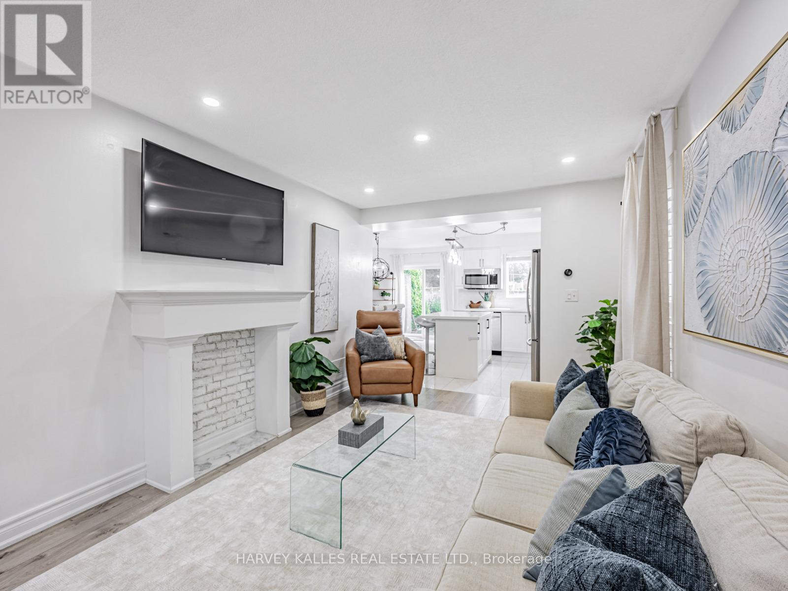 Photo 6 of 10 Hibbard Dr Street, Ajax ON