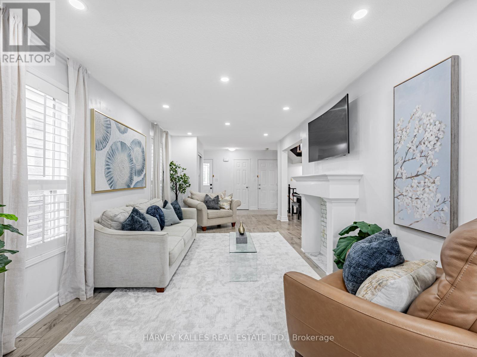 Photo 7 of 10 Hibbard Dr Street, Ajax ON