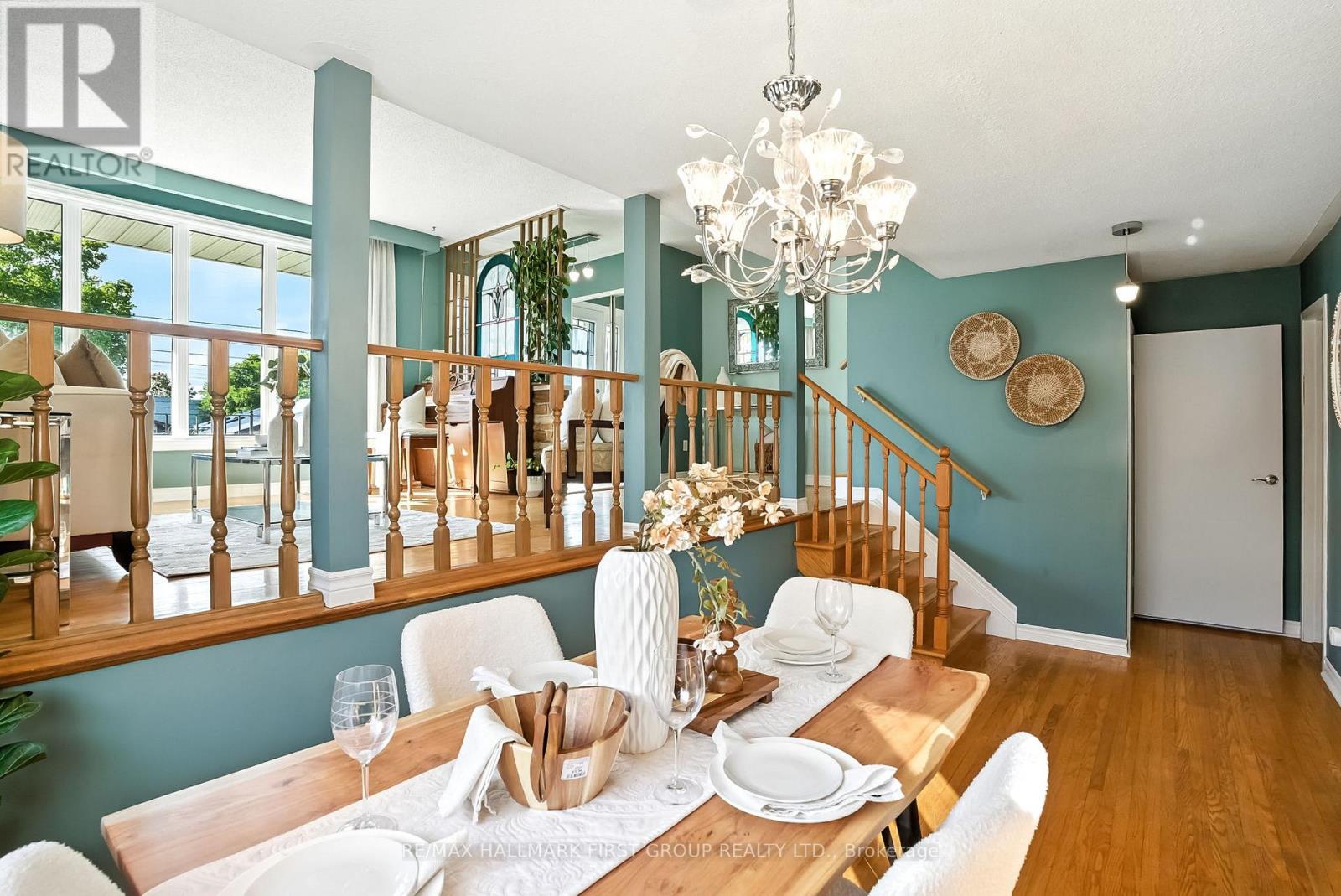 Photo 11 of 865 Marinet Crescent, Pickering ON
