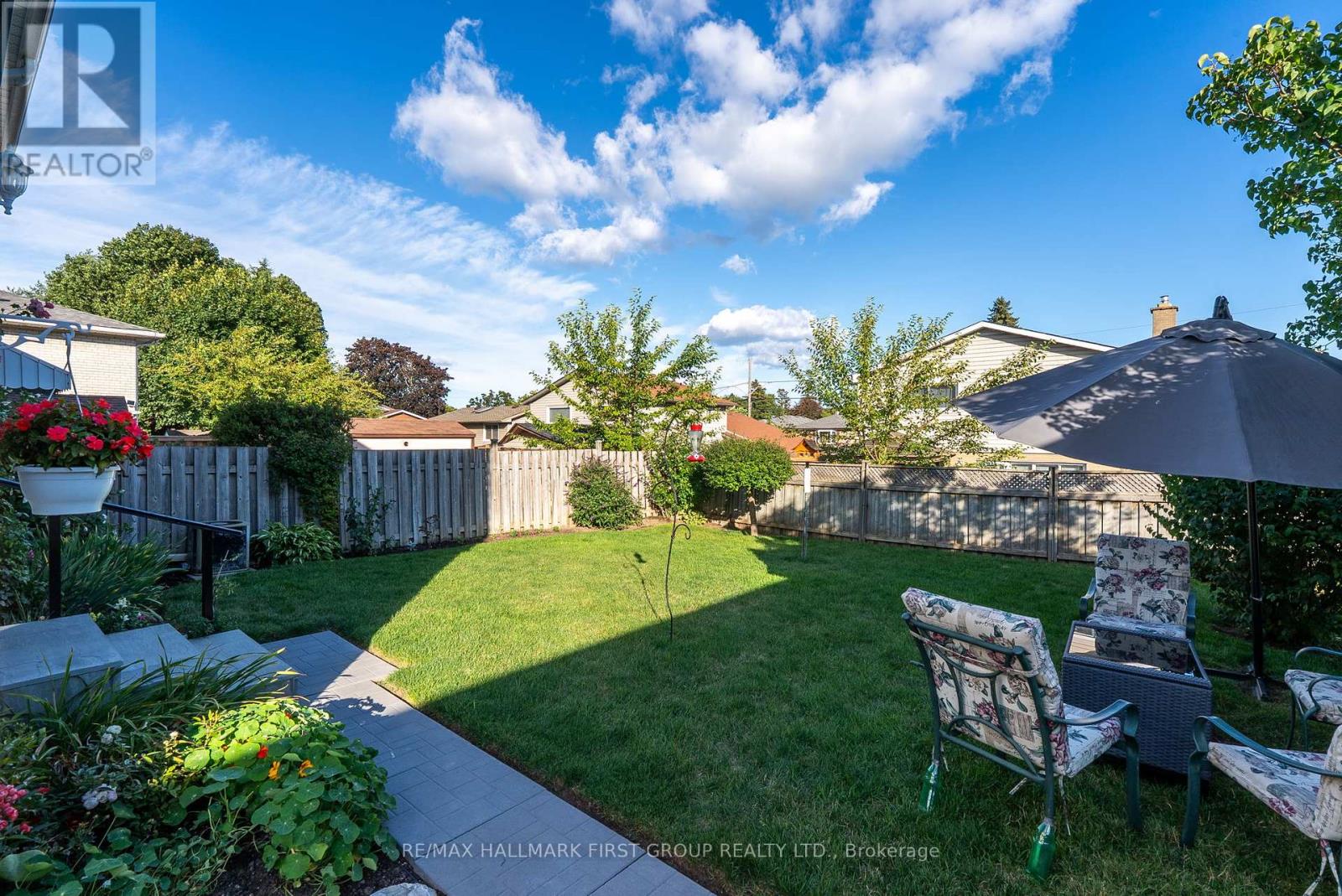 Photo 21 of 865 Marinet Crescent, Pickering ON