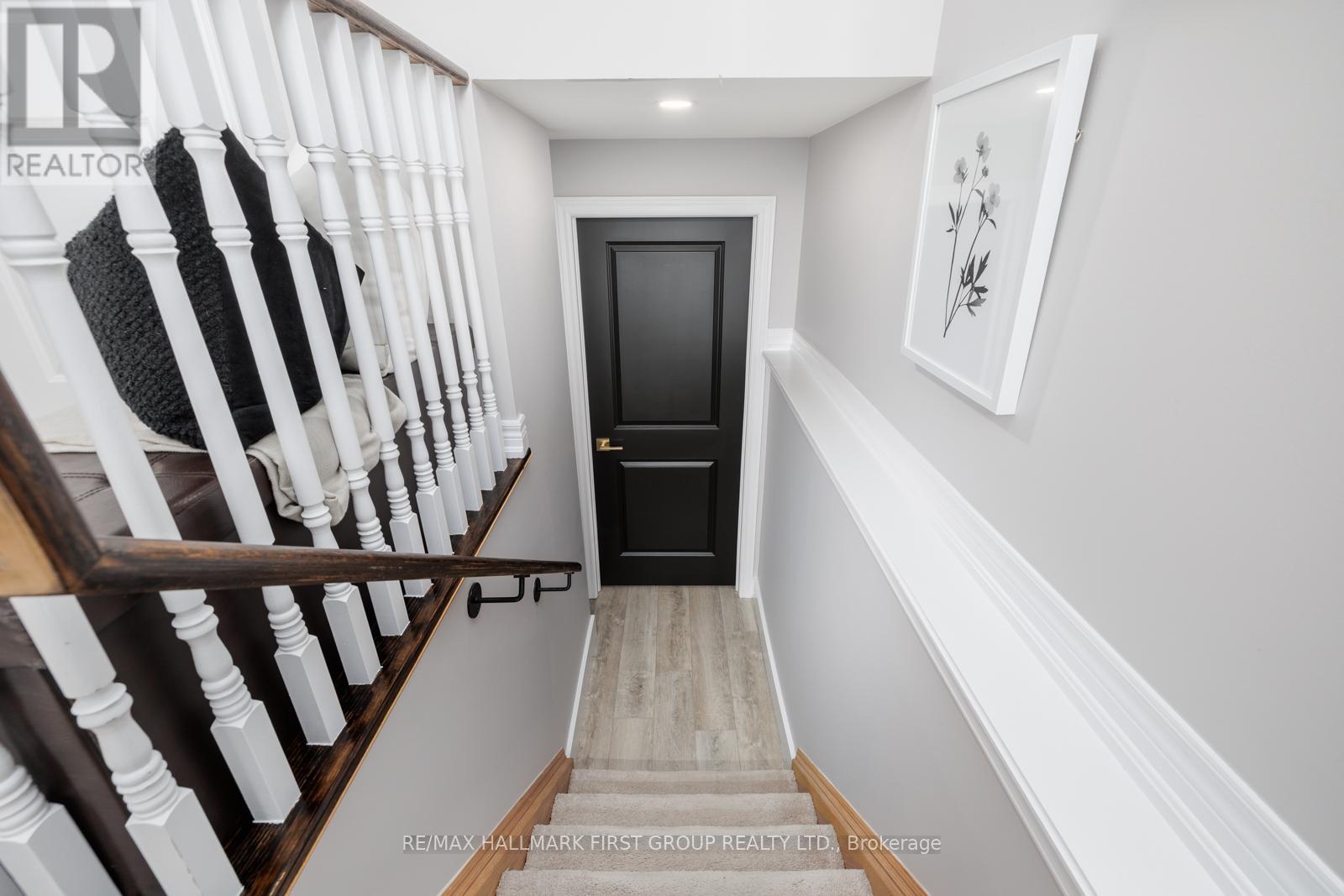 Photo 25 of 27 Louis Way, Scugog ON