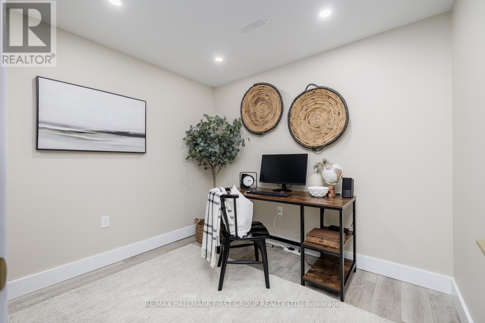 Photo 34 of 27 Louis Way, Scugog ON