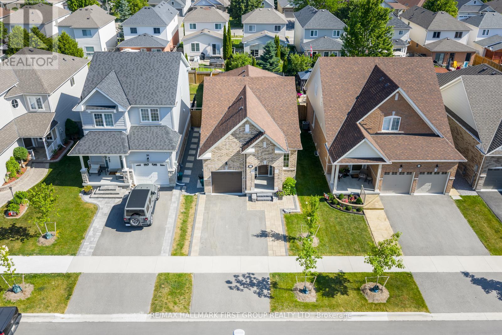 Photo 48 of 27 Louis Way, Scugog ON
