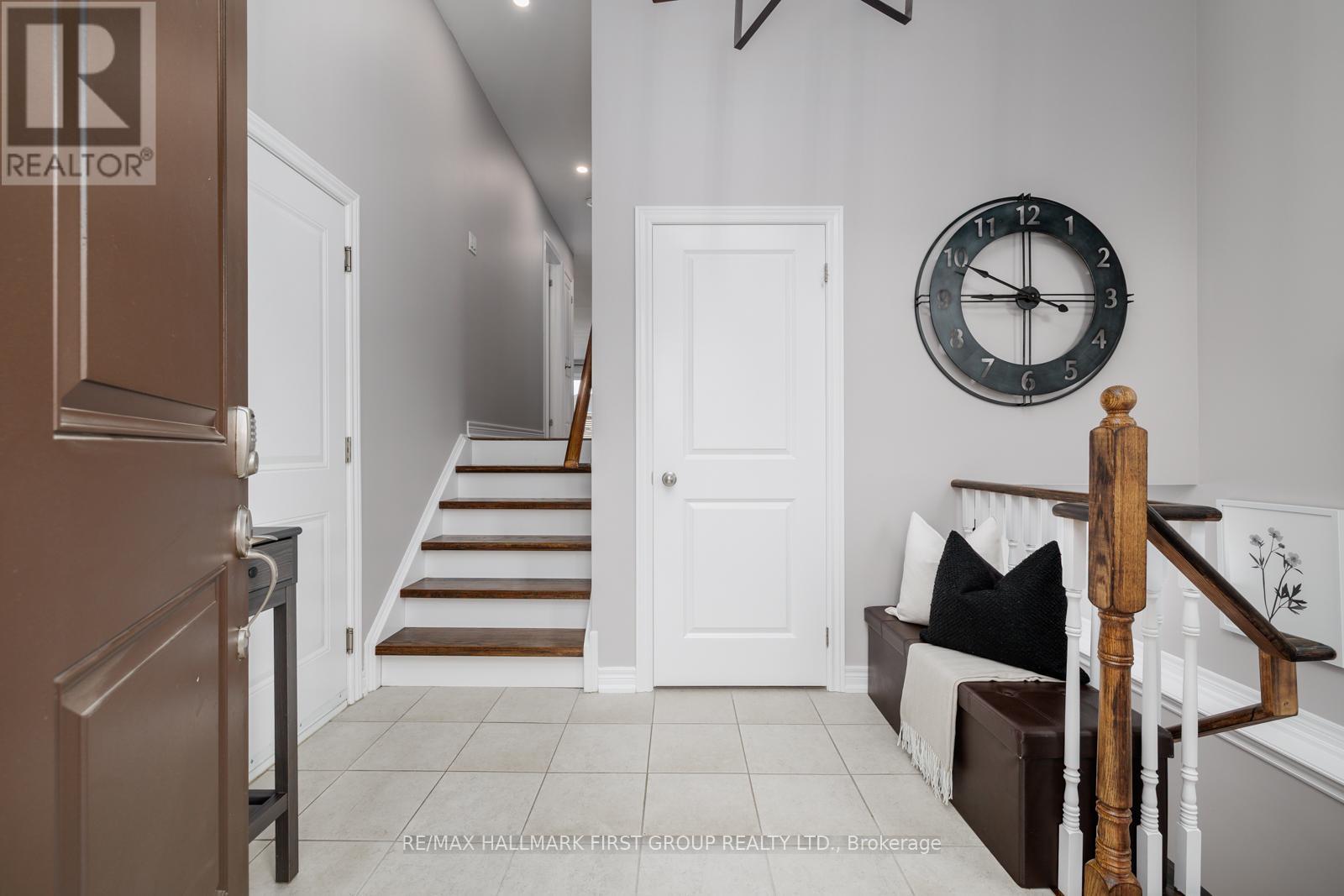 Photo 7 of 27 Louis Way, Scugog ON