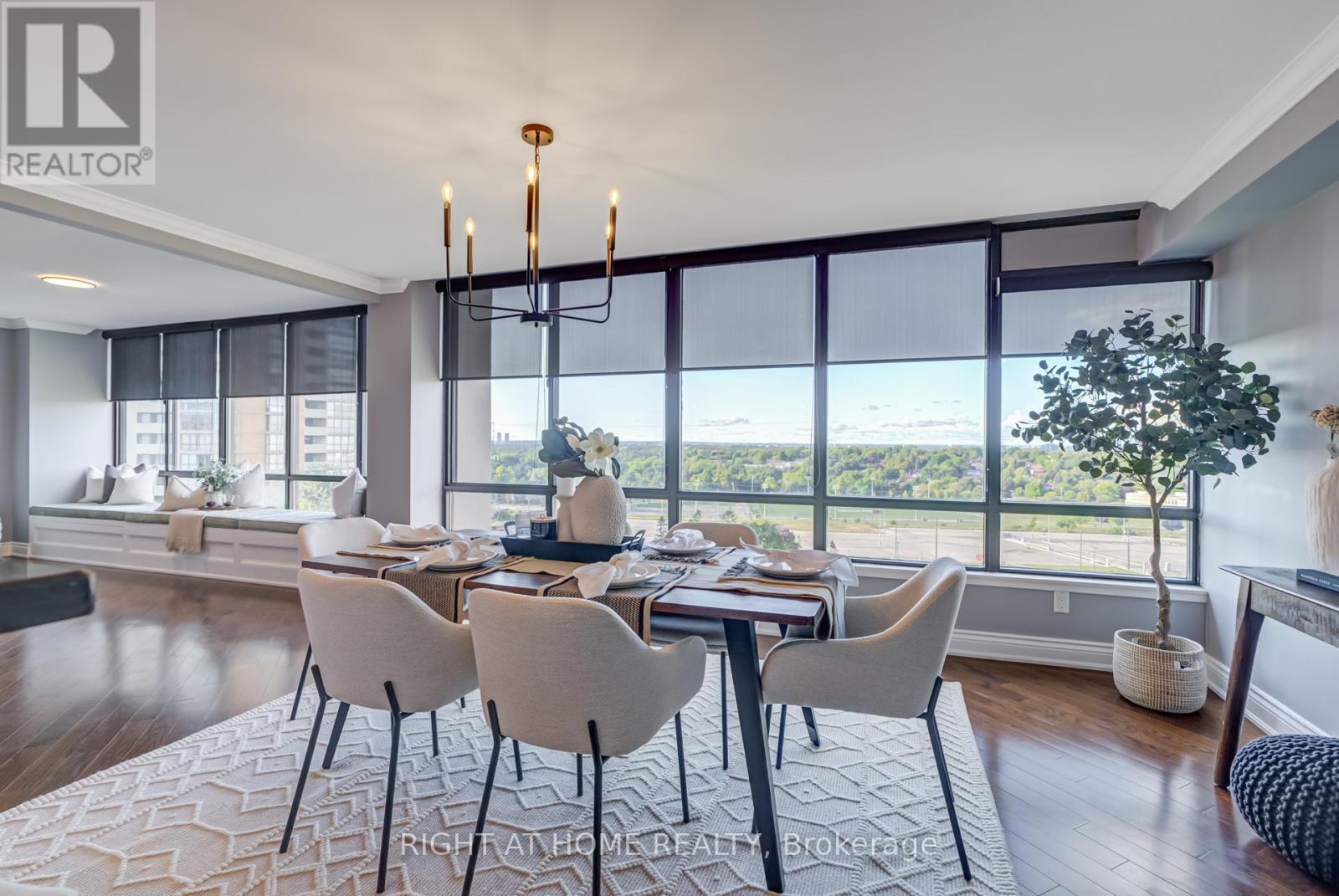 Photo 10 of 707 65 Skymark Drive, Toronto ON