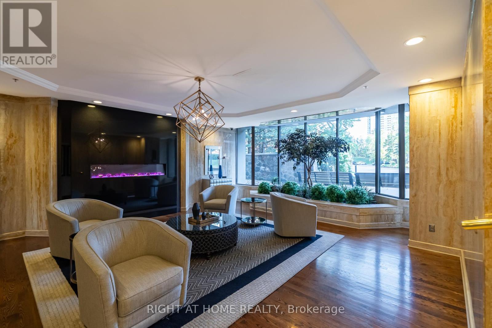 Photo 34 of 707 65 Skymark Drive, Toronto ON
