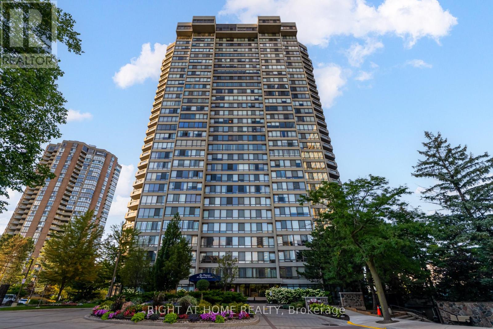 Photo 41 of 707 65 Skymark Drive, Toronto ON