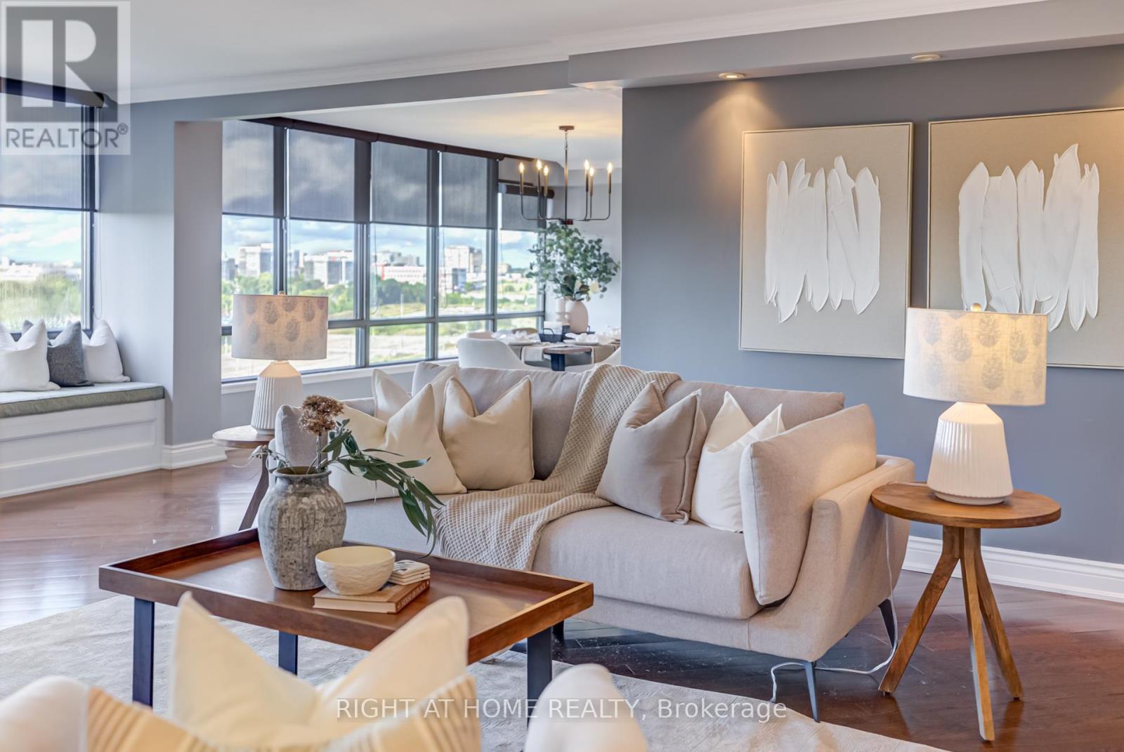 Photo 5 of 707 65 Skymark Drive, Toronto ON