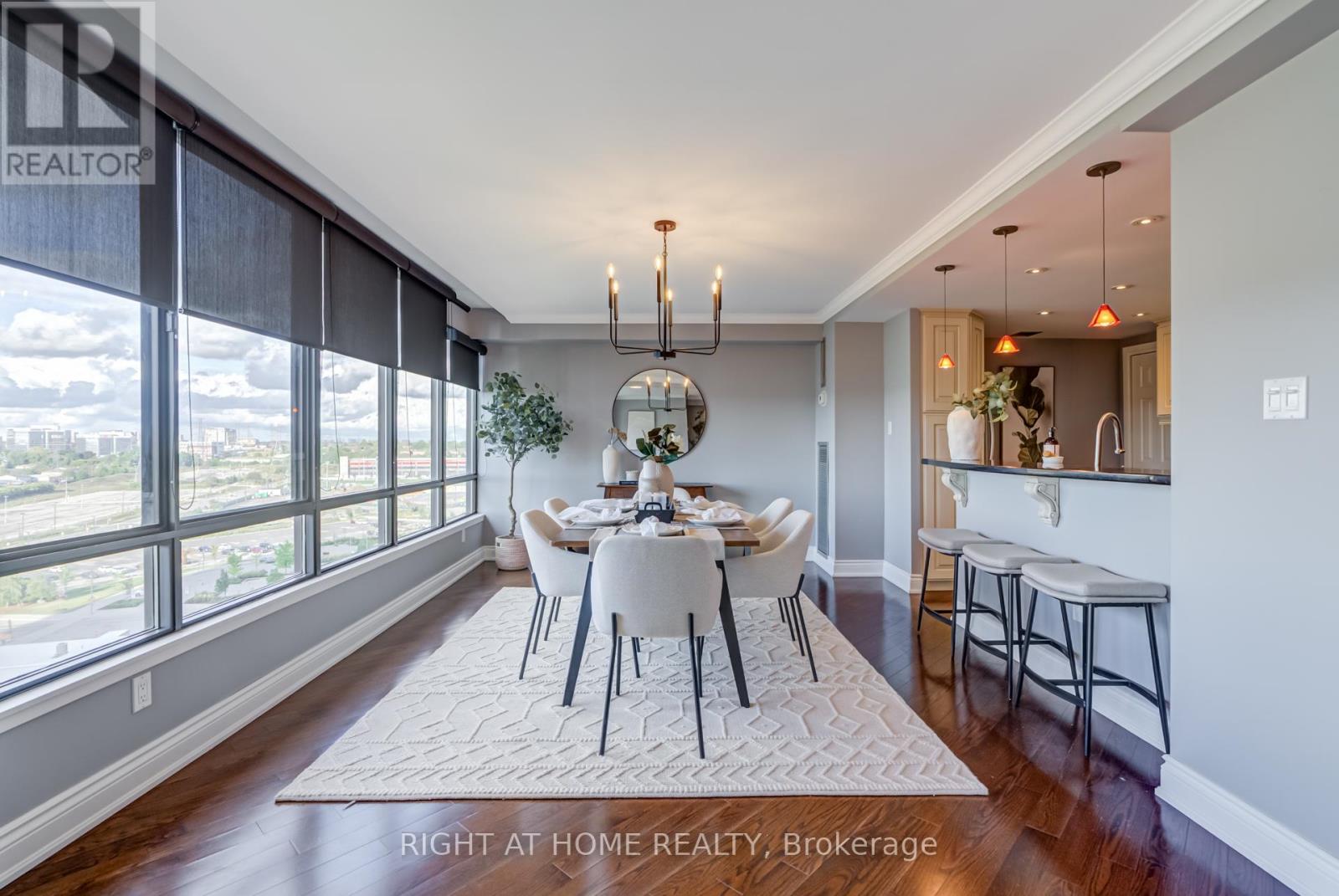 Photo 8 of 707 65 Skymark Drive, Toronto ON