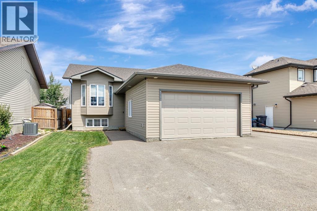 Photo 1 of 5208 51 Avenue, Blackfoot AB