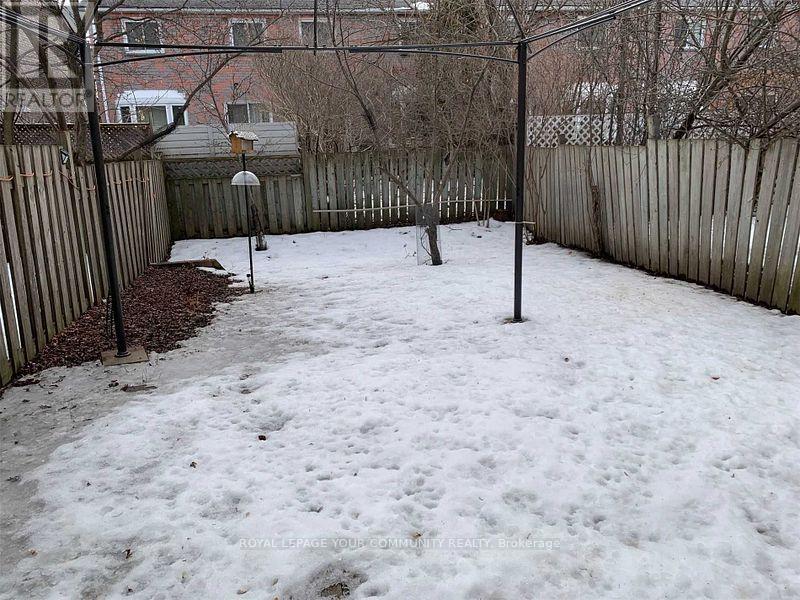 Photo 21 of 19 Moonlight Lane, Richmond Hill ON