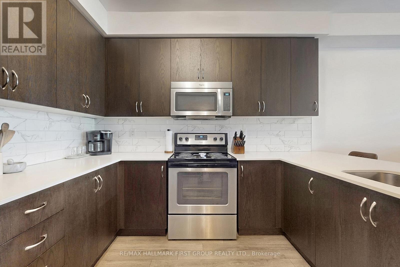 Photo 12 of 7 125 Kayla Crescent, Vaughan ON