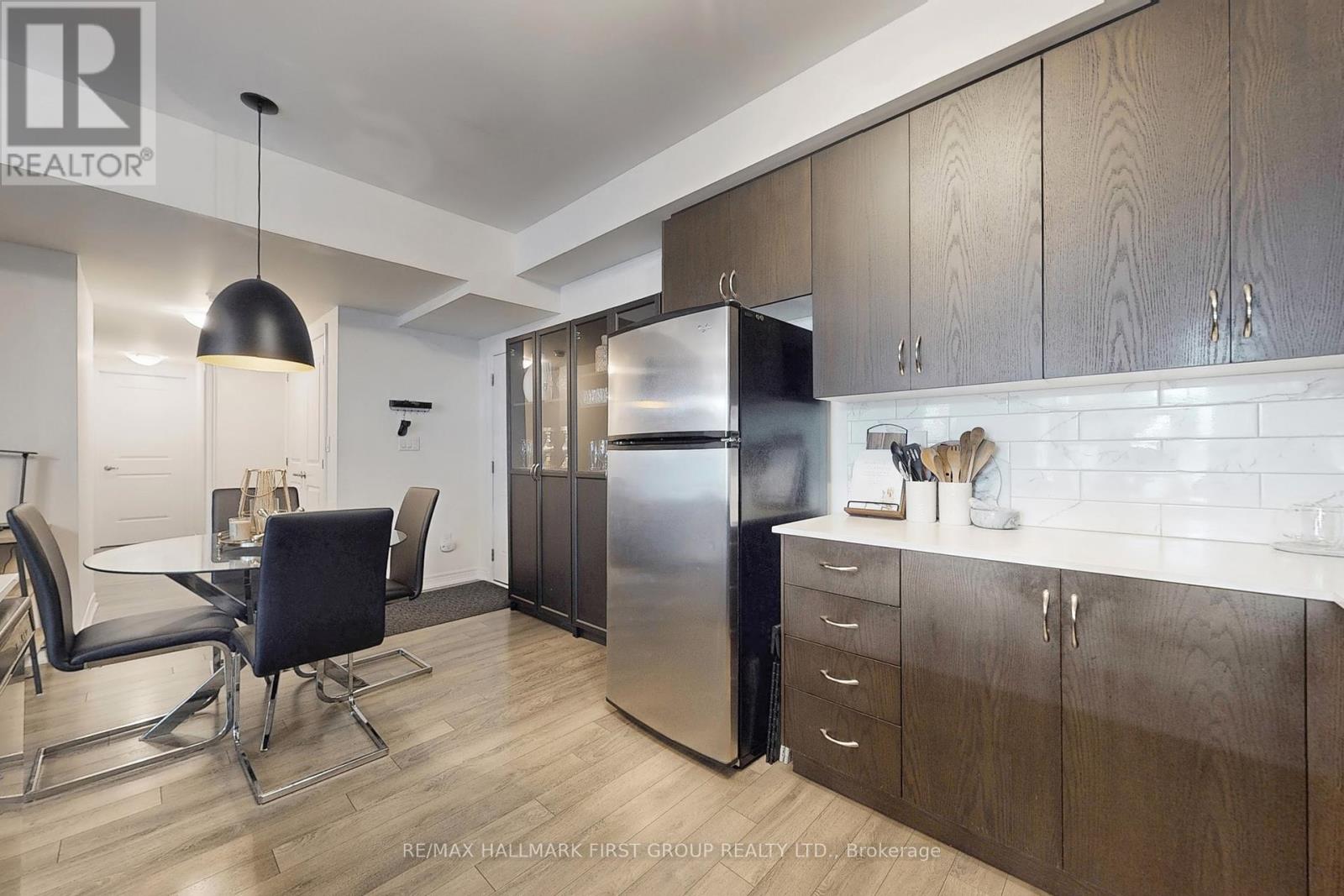 Photo 14 of 7 125 Kayla Crescent, Vaughan ON