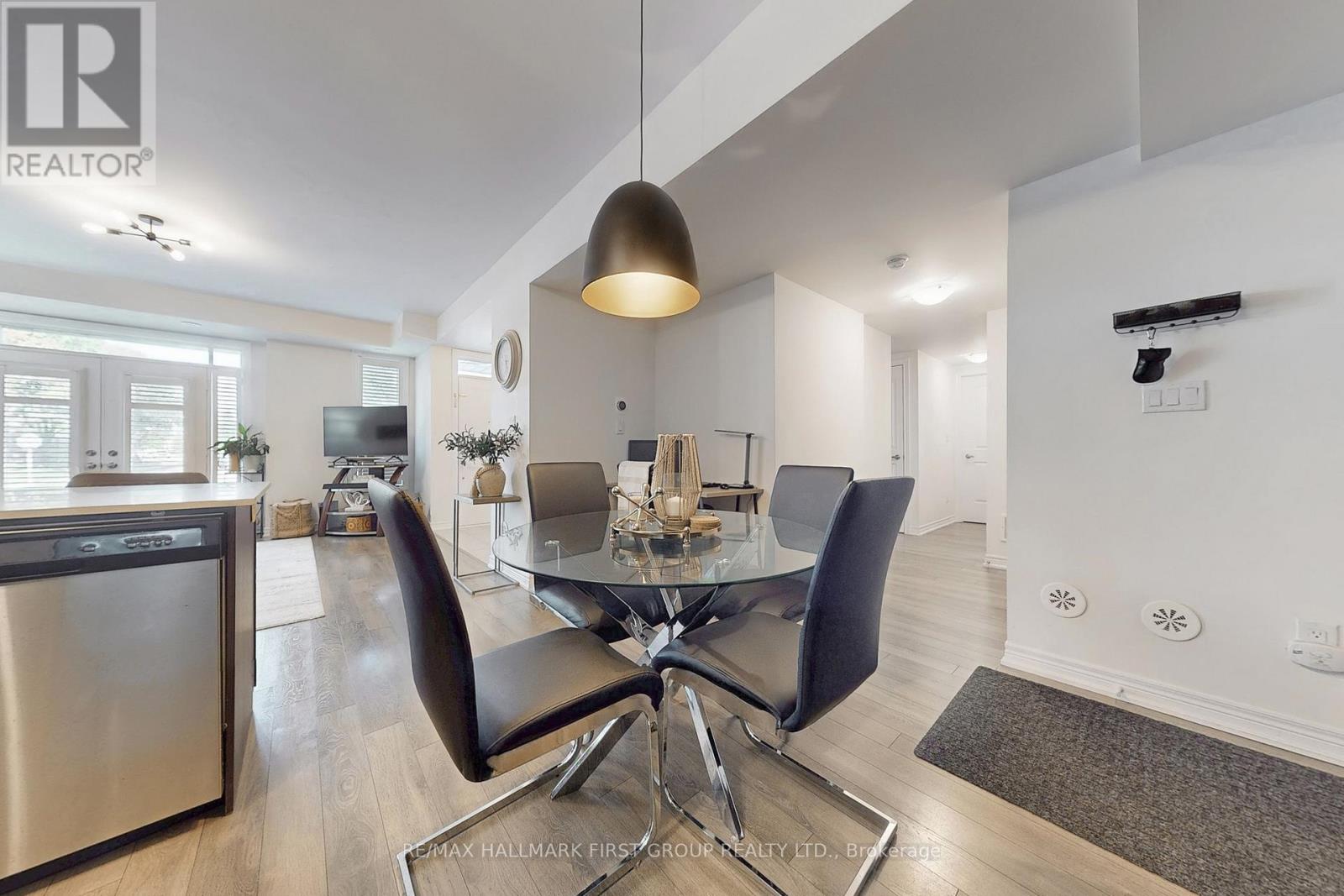 Photo 17 of 7 125 Kayla Crescent, Vaughan ON