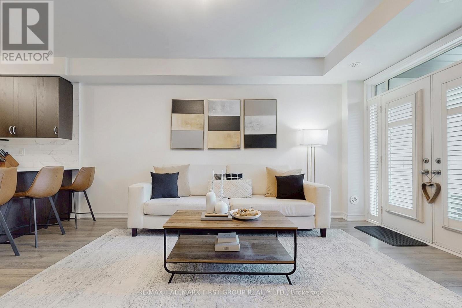 Photo 7 of 7 125 Kayla Crescent, Vaughan ON
