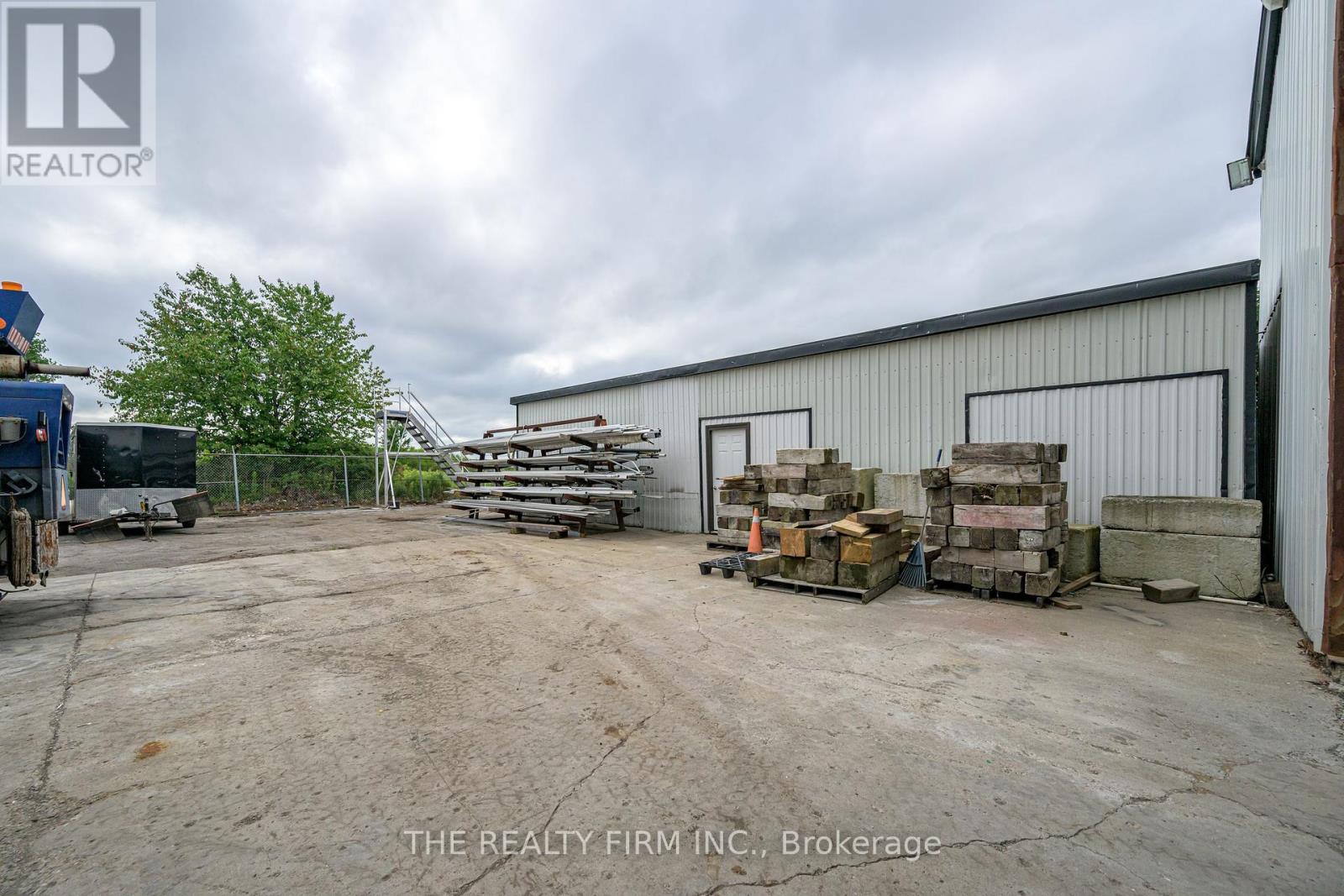 Photo 18 of 9 Barrie Boulevard, St Thomas ON
