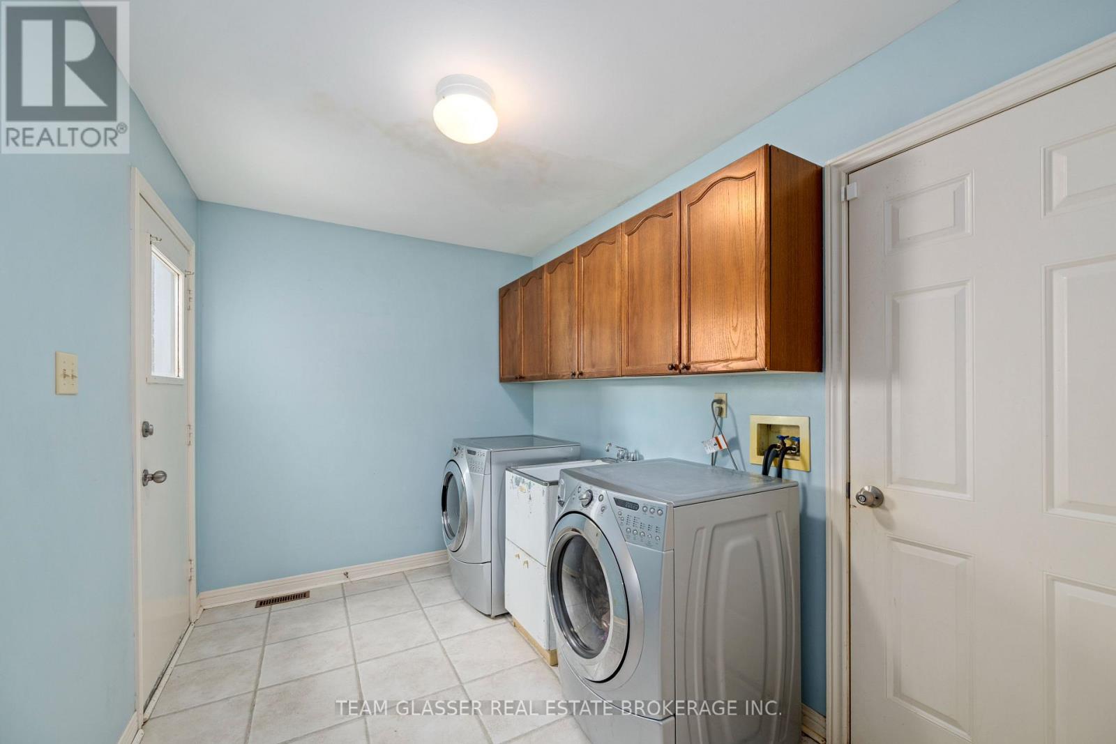 Photo 16 of 86 Jennifer Gardens, London North ON
