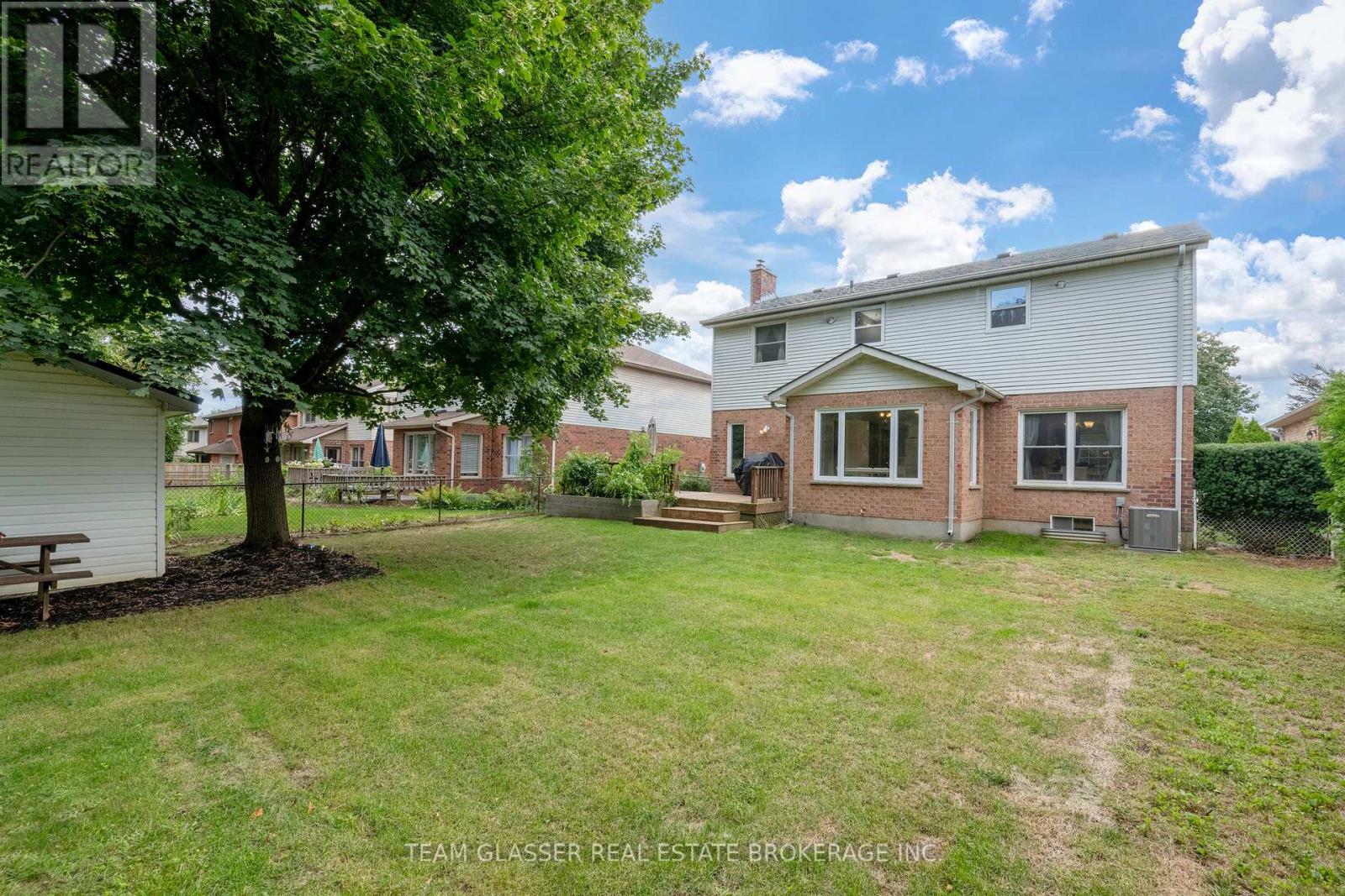 Photo 29 of 86 Jennifer Gardens, London North ON