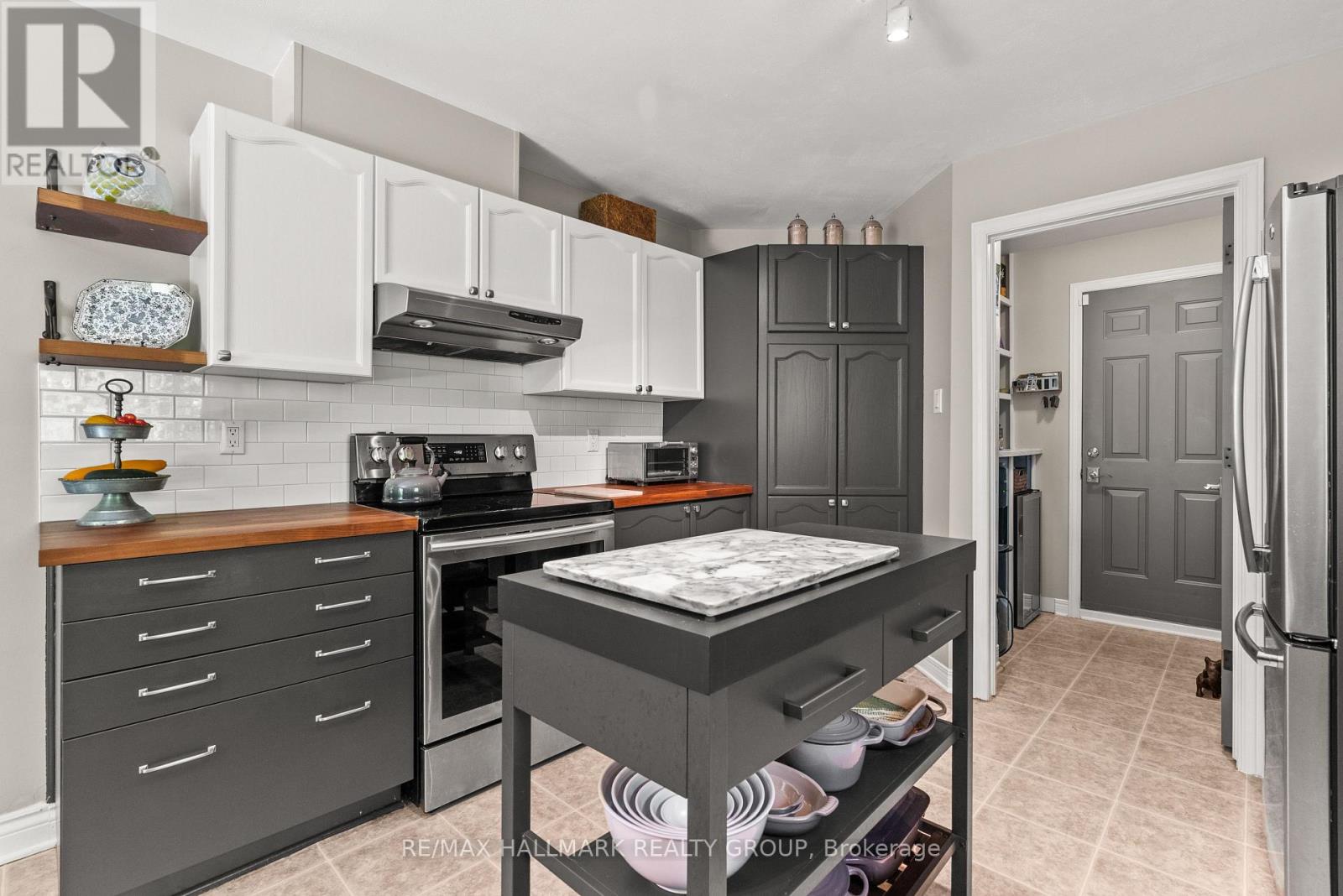 Photo 11 of 17 Anthony Curro Drive Drive, North Grenville ON