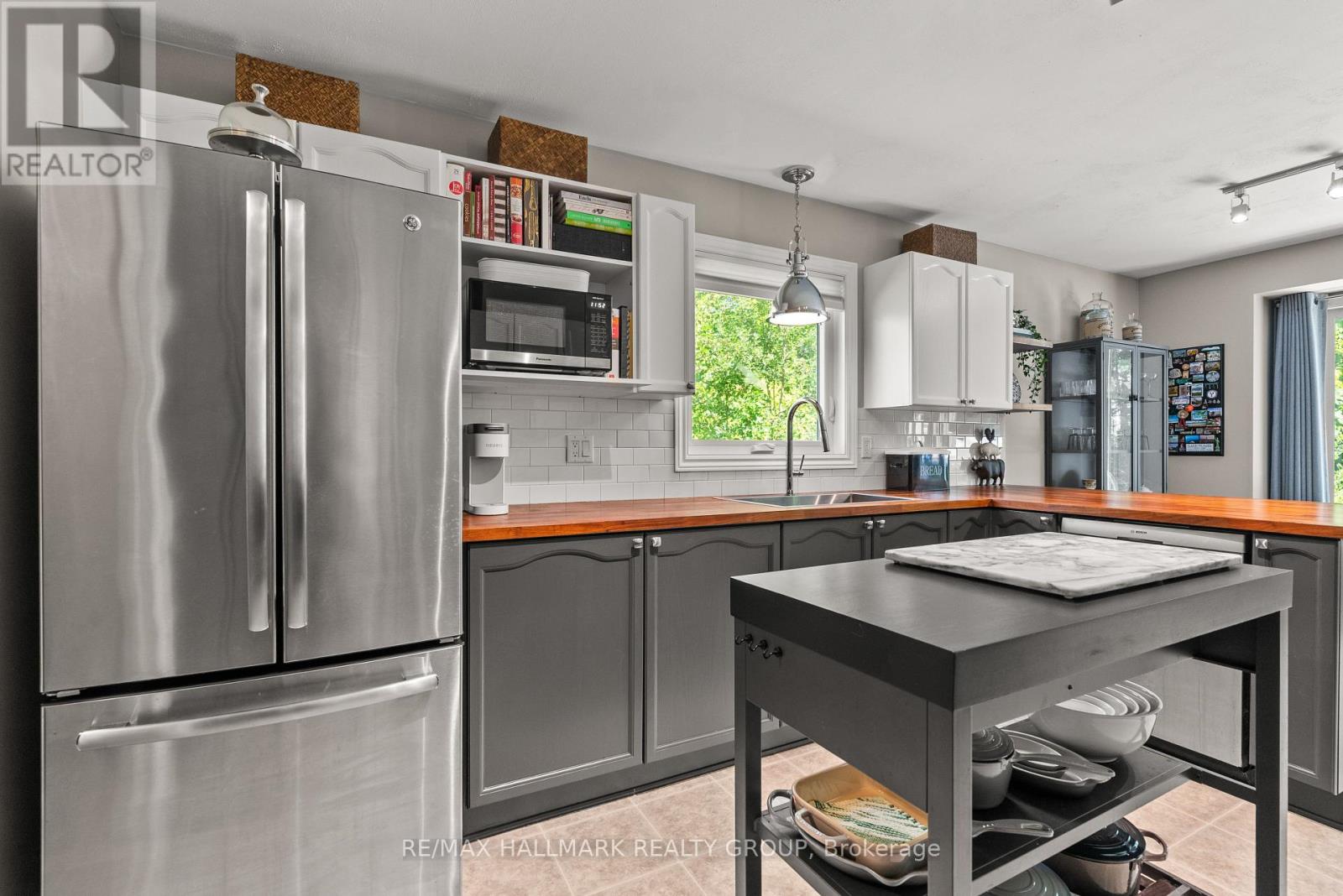 Photo 12 of 17 Anthony Curro Drive Drive, North Grenville ON