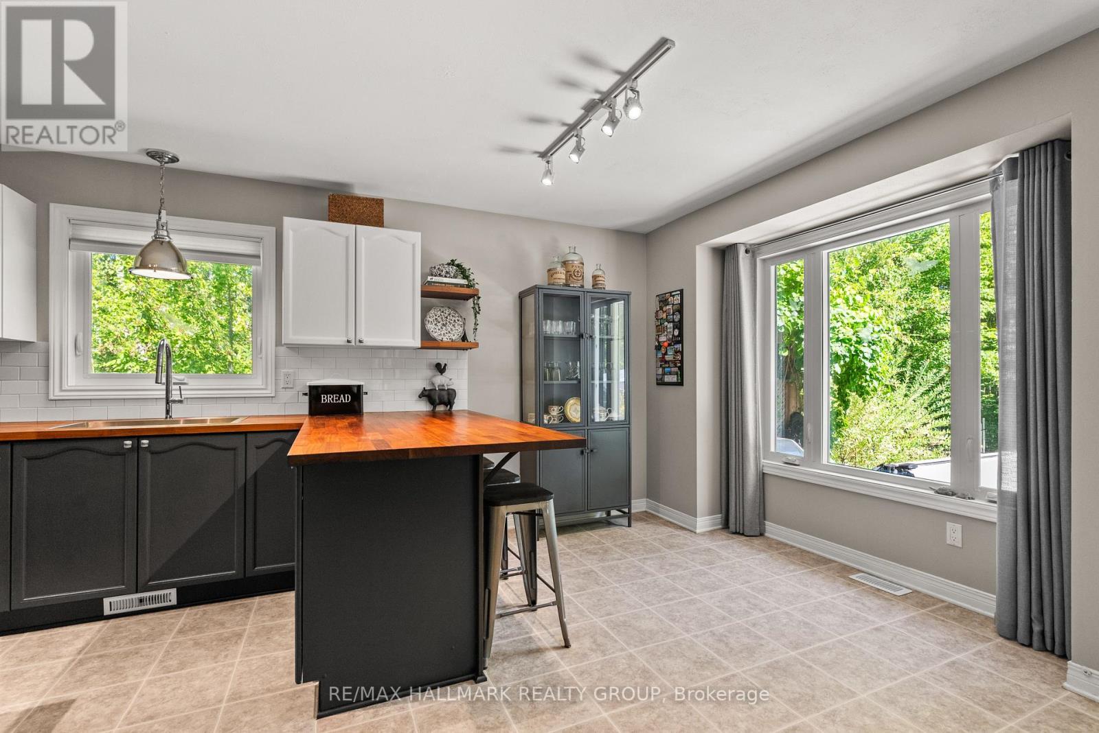 Photo 13 of 17 Anthony Curro Drive Drive, North Grenville ON