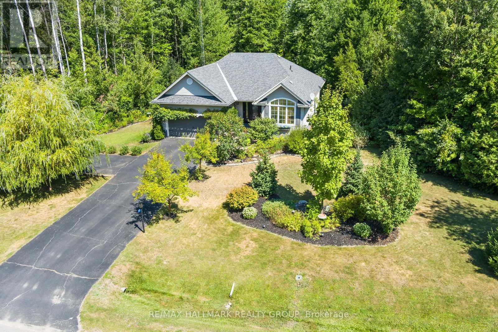 Photo 2 of 17 Anthony Curro Drive Drive, North Grenville ON