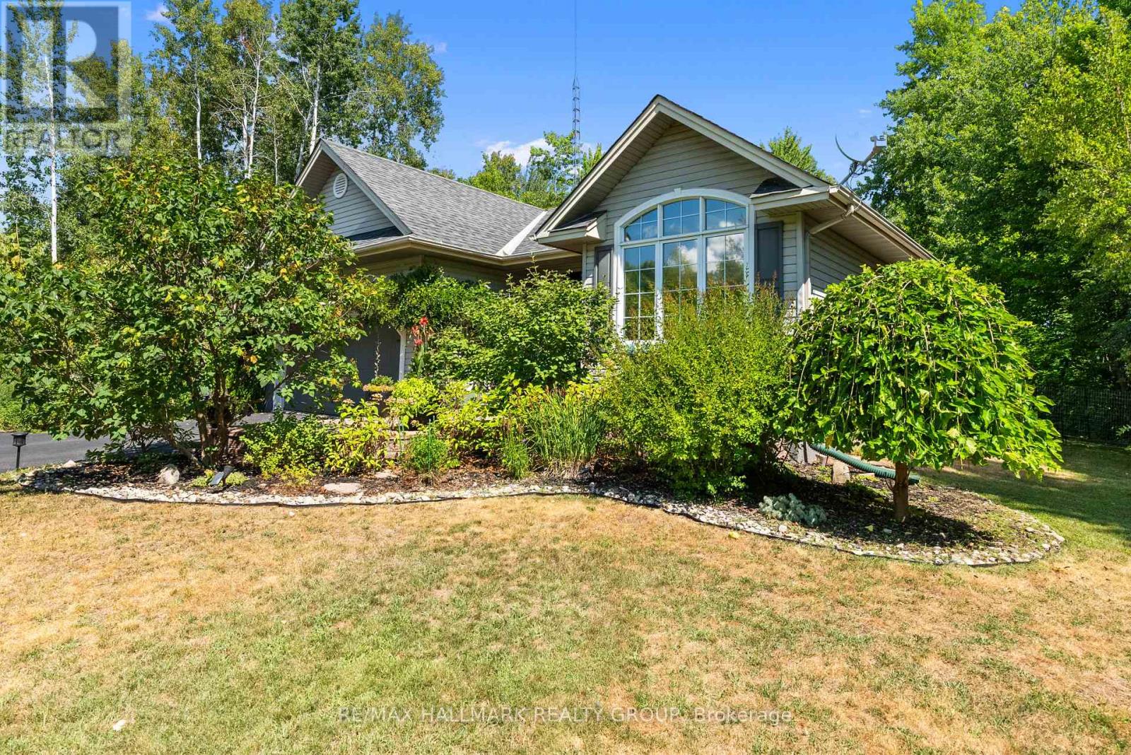 Photo 34 of 17 Anthony Curro Drive Drive, North Grenville ON