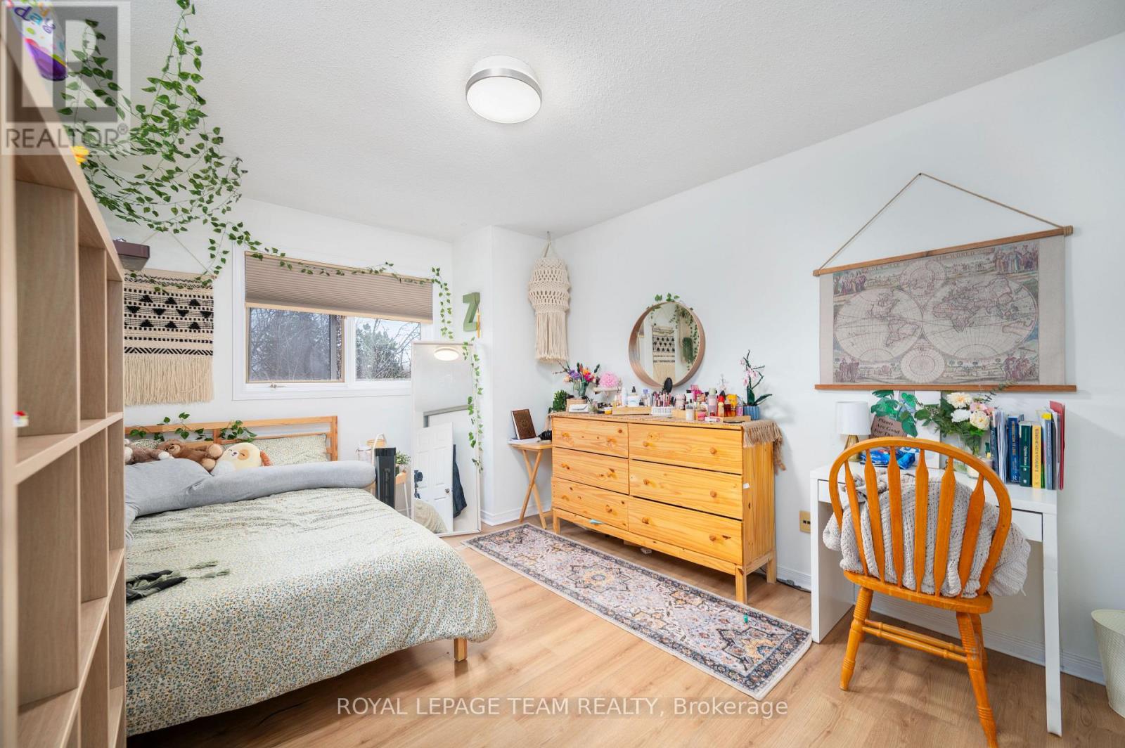 Photo 23 of 53 Havenhurst Crescent, Ottawa ON